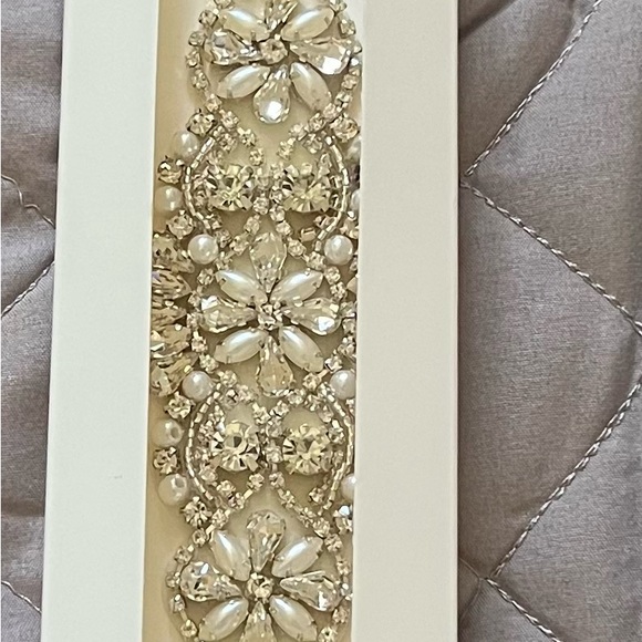 Beautiful Wedding Belt. Never used, new with tag. - Picture 1 of 2